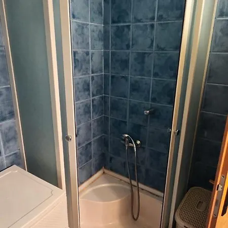Cinema Apartman *