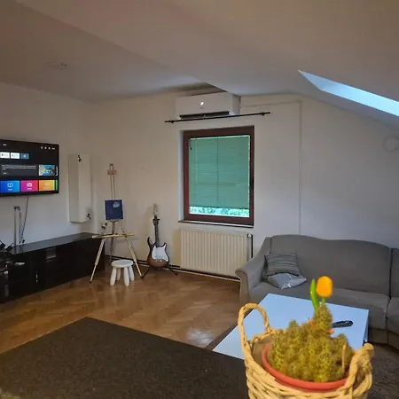 Apartman Cinema